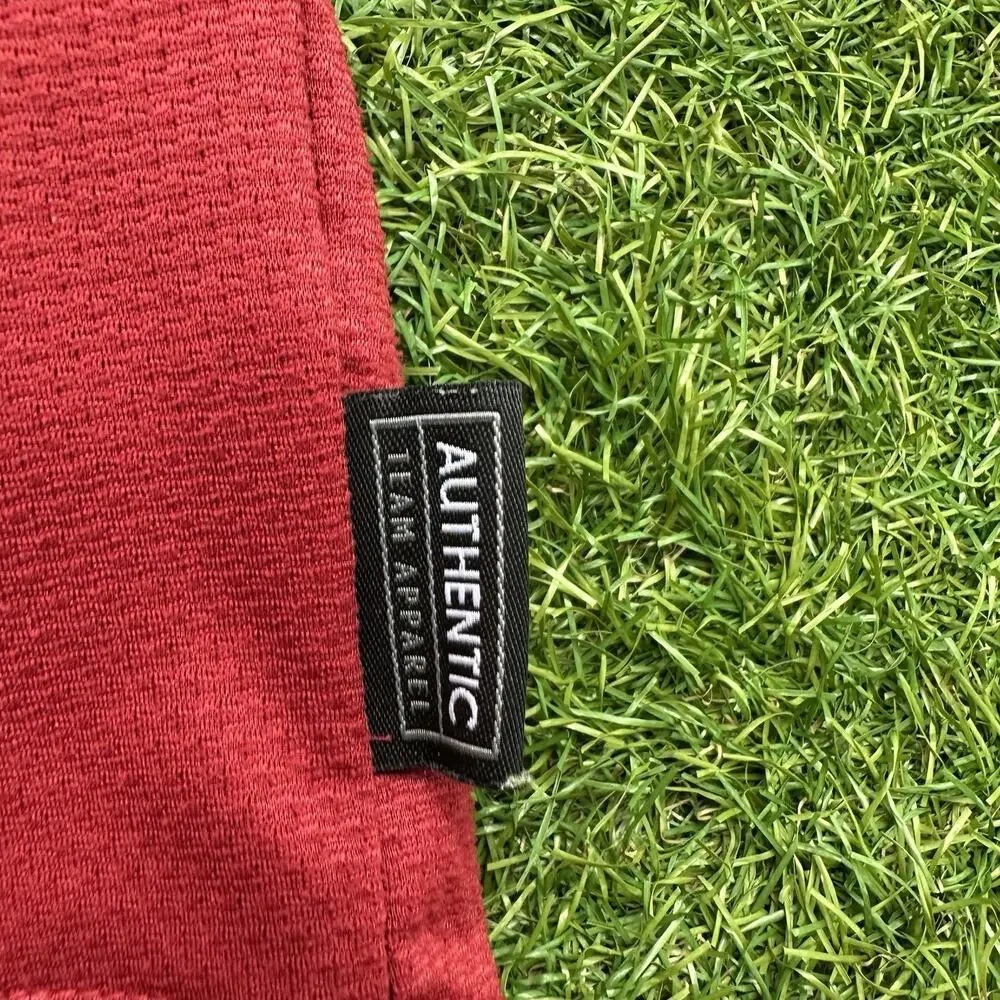 Nike there small